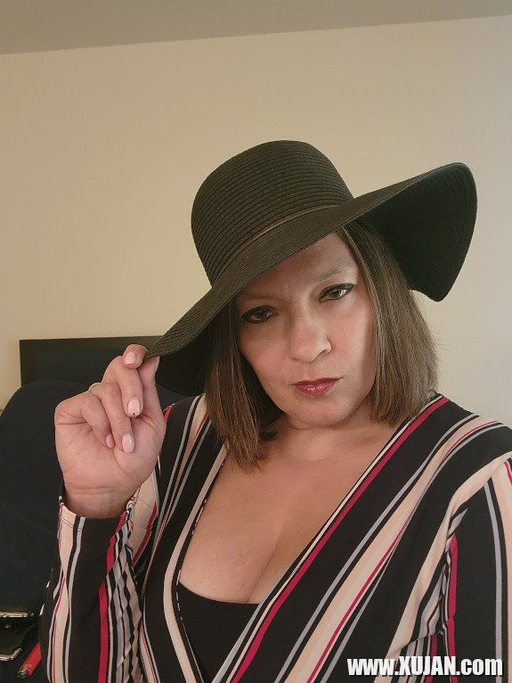 Femdom Photo Shoot - Photo #2575622