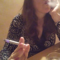 Tskhel ev nargile shisha