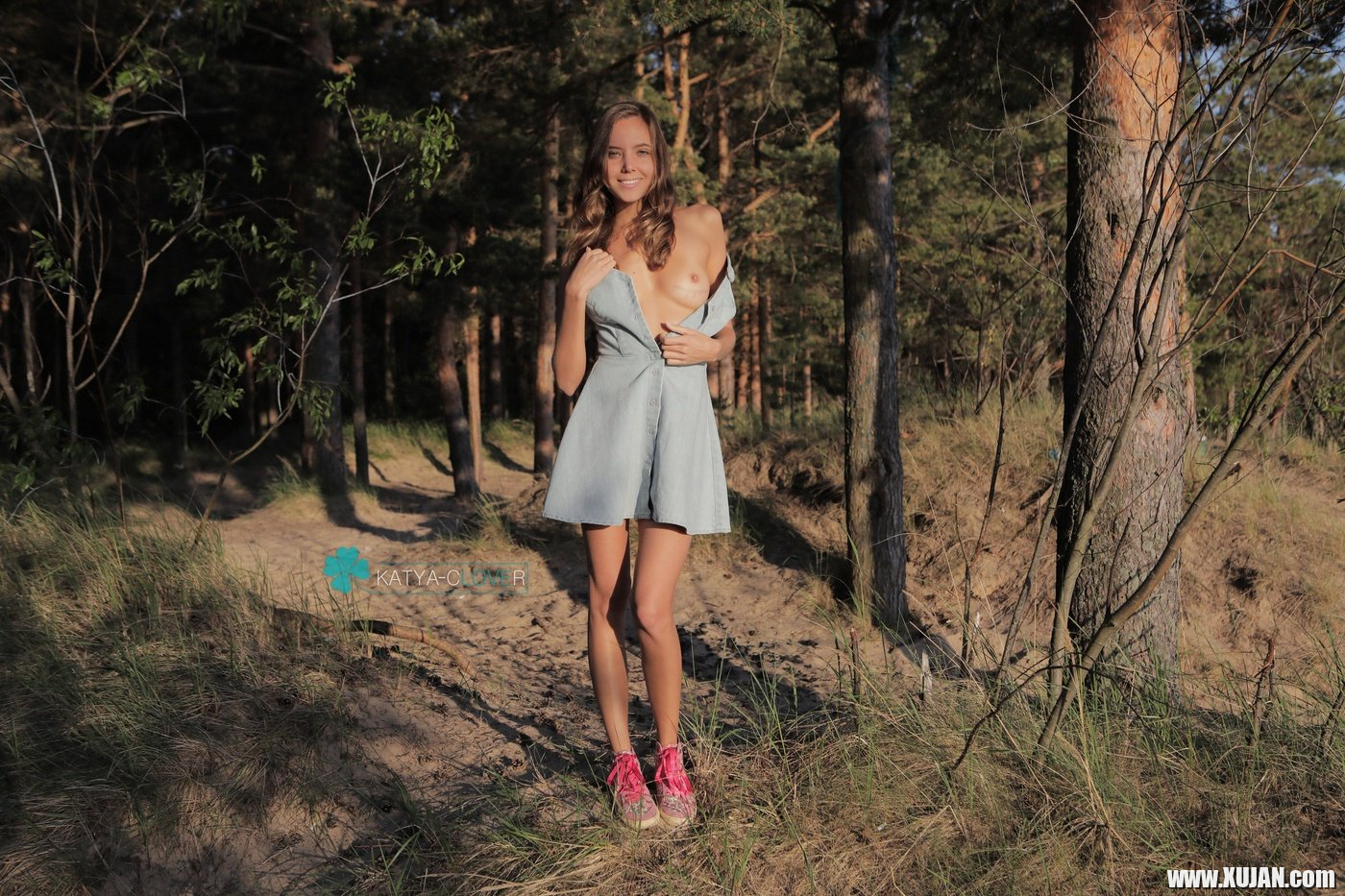 Solo girl Katya Clover puts her naked body on display - Photo #2595350