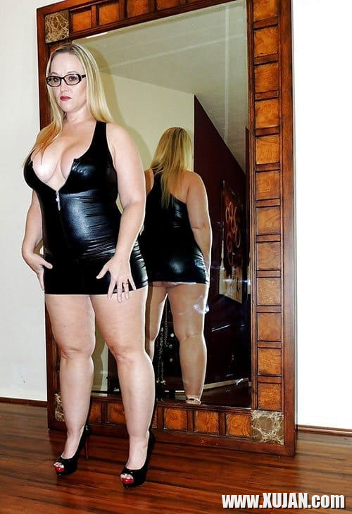 Auruled BBW n lateqsayin kostyumi khist siruhi e - Photo #2609956