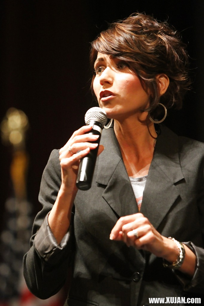 I love jerking off to Conservative Kristi Noem - Photo #2616755