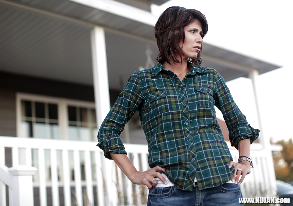 I love jerking off to Conservative Kristi Noem - Photo #2616756