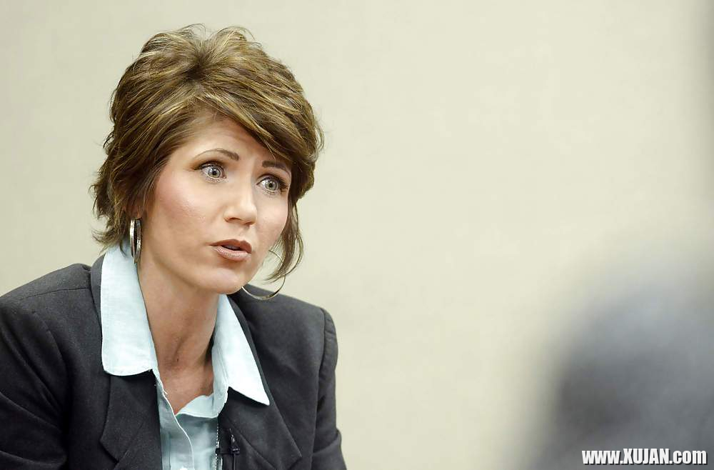 I love jerking off to Conservative Kristi Noem - Photo #2616758