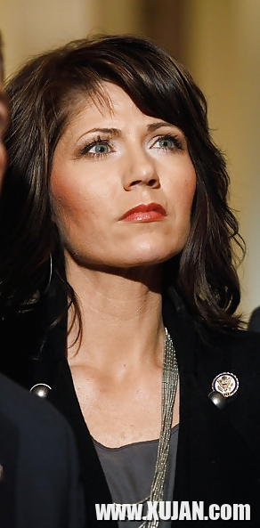 I love jerking off to Conservative Kristi Noem - Photo #2616776