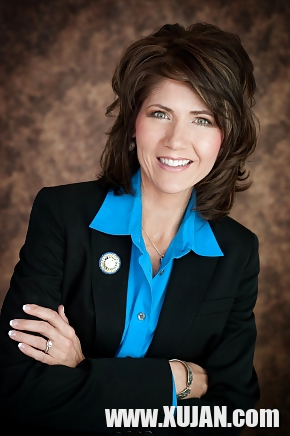 I love jerking off to Conservative Kristi Noem - Photo #2616780
