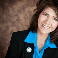 I love jerking off to Conservative Kristi Noem