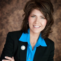 I love jerking off to Conservative Kristi Noem