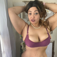 Hamegh hast BBW seqsual bikinium