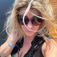 Hotwife aprelakerp