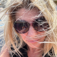 Hotwife aprelakerp