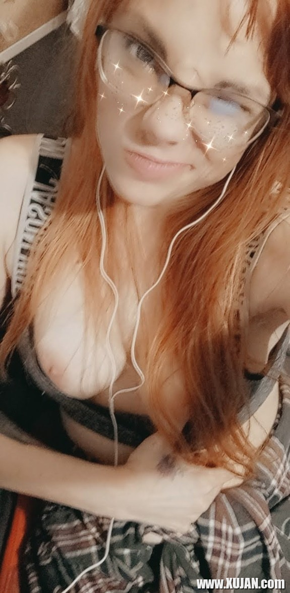 Lonely Bunnie - Photo #2620579