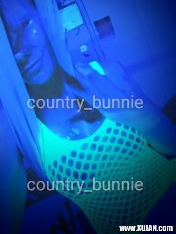 Lonely Bunnie - Photo #2620594