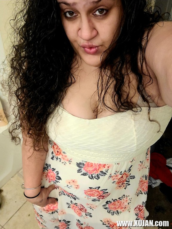 Spitak tsaghikneri zgest Open Split Panties - Photo #2621415