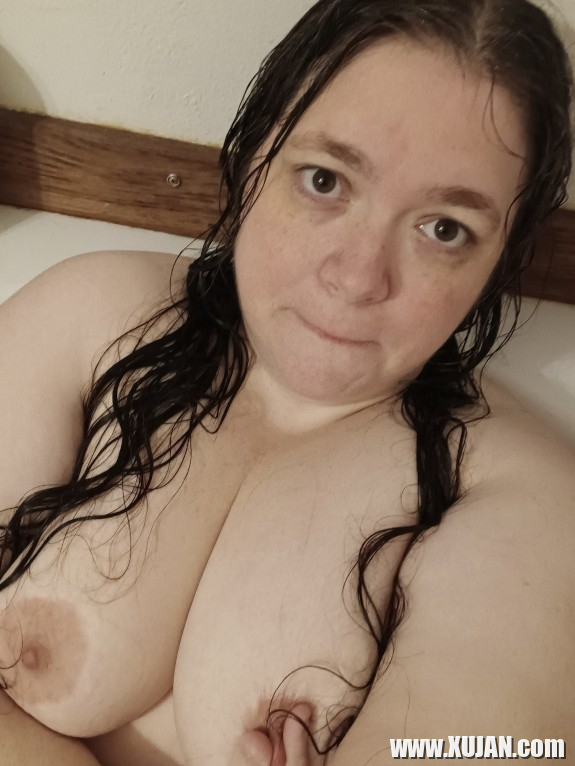 Cute Tub Pics - Photo #2625630