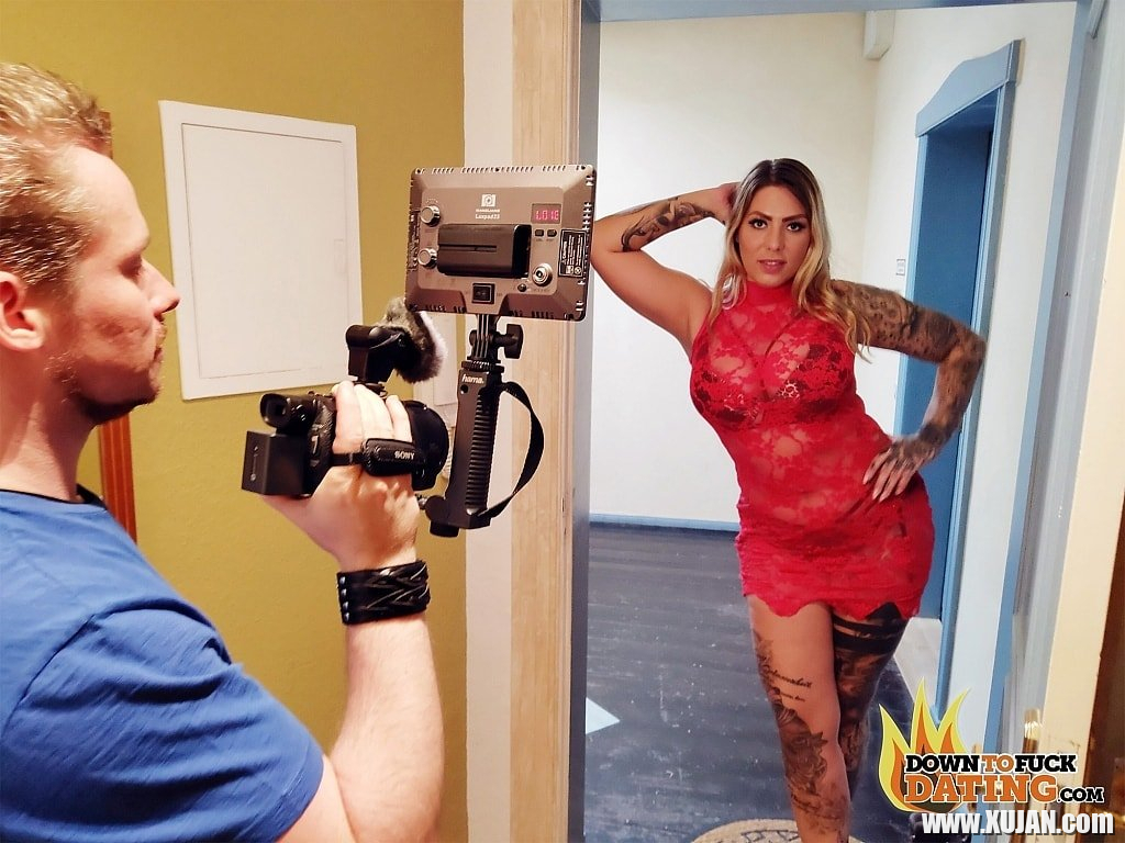 Inked Mia Blow with nice round tits fucks like pro - Photo #2625885