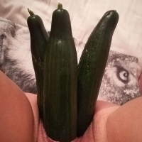 Aprilyan himarner porno katakner