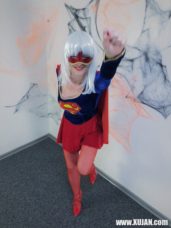 Nude SuperGirl Gnahateq im nor seqsual Cosplay zgestnery - Photo #2632144