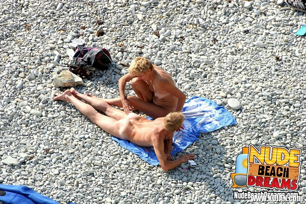 Blonde Babe n pntrum e tsovakhorsher ir Man39s Crotch i mijev - Photo #2634334