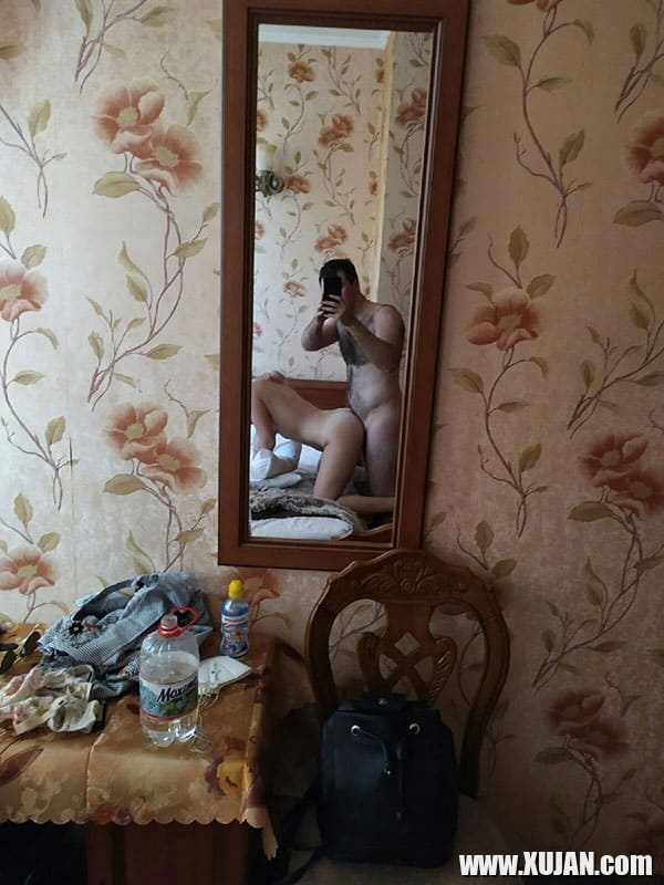 Aghjiky nstats er tghayi eresin seqsi zhamanak - Photo #2645719