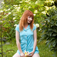 Russian Girl Red pucy ov