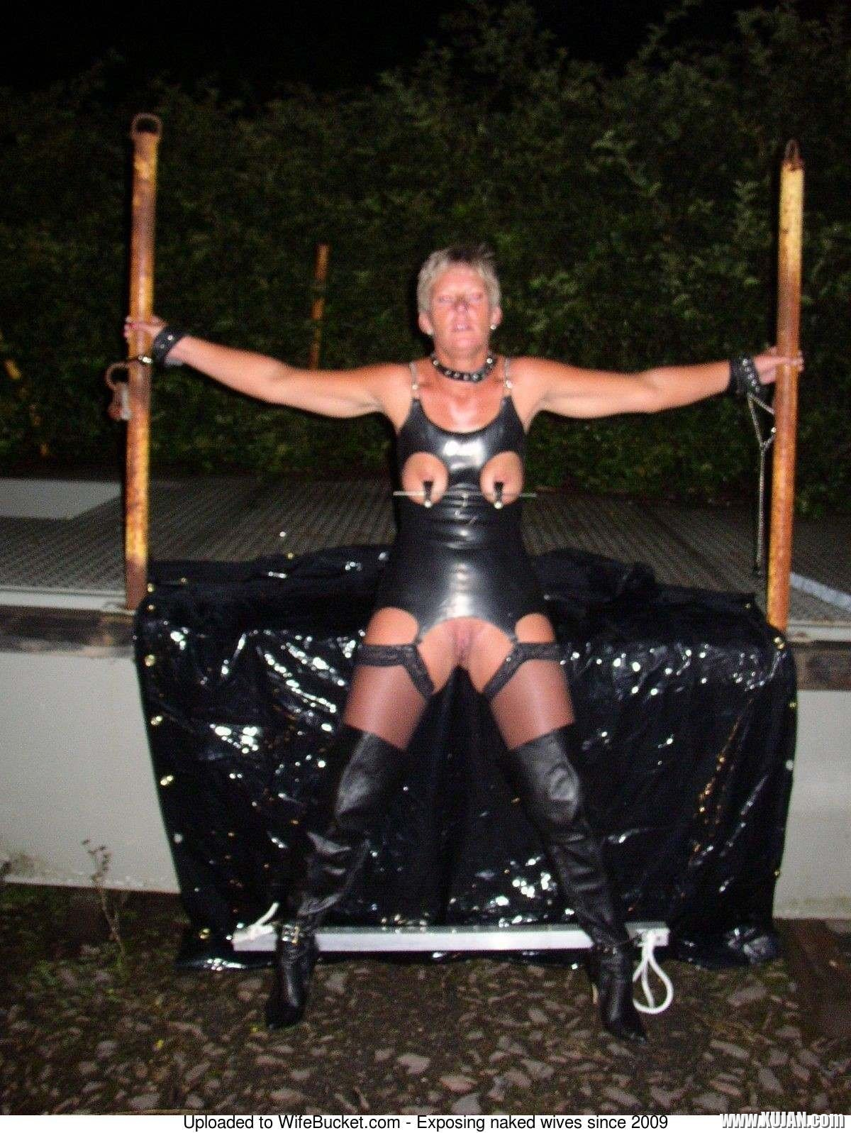 Tetev BDSM kopit germanatsi knoj het - Photo #2656433