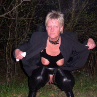 Tetev BDSM kopit germanatsi knoj het