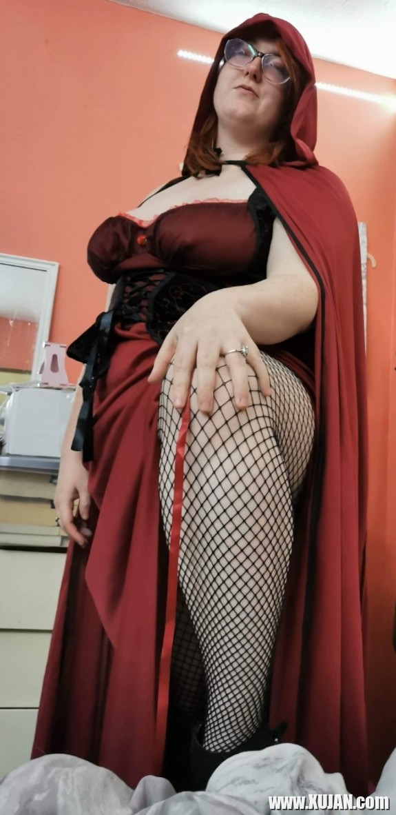 BBW Slutty Little Red - Photo #2657309