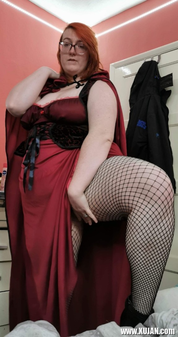 BBW Slutty Little Red - Photo #2657310