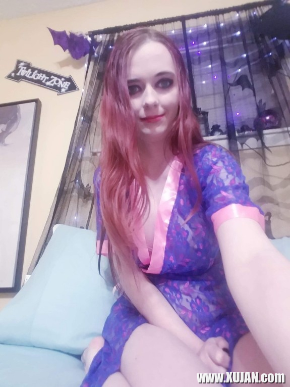 Lacey Purple Robe - Photo #2664322