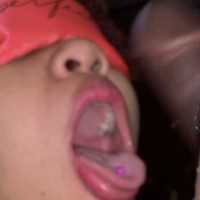 Titties ev anpuyt glukh