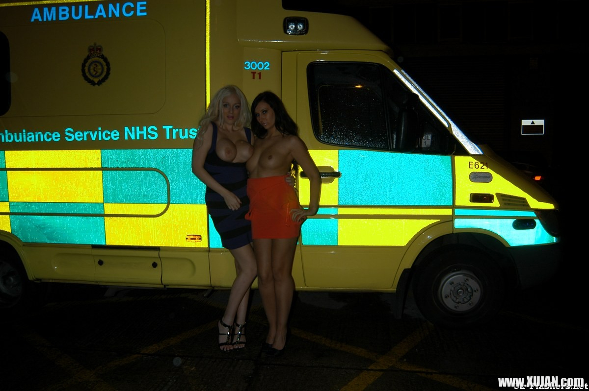 Busty flashers Gemma Maddock and Dolly Delight in UK Two babes big tits flashin - Photo #2664478