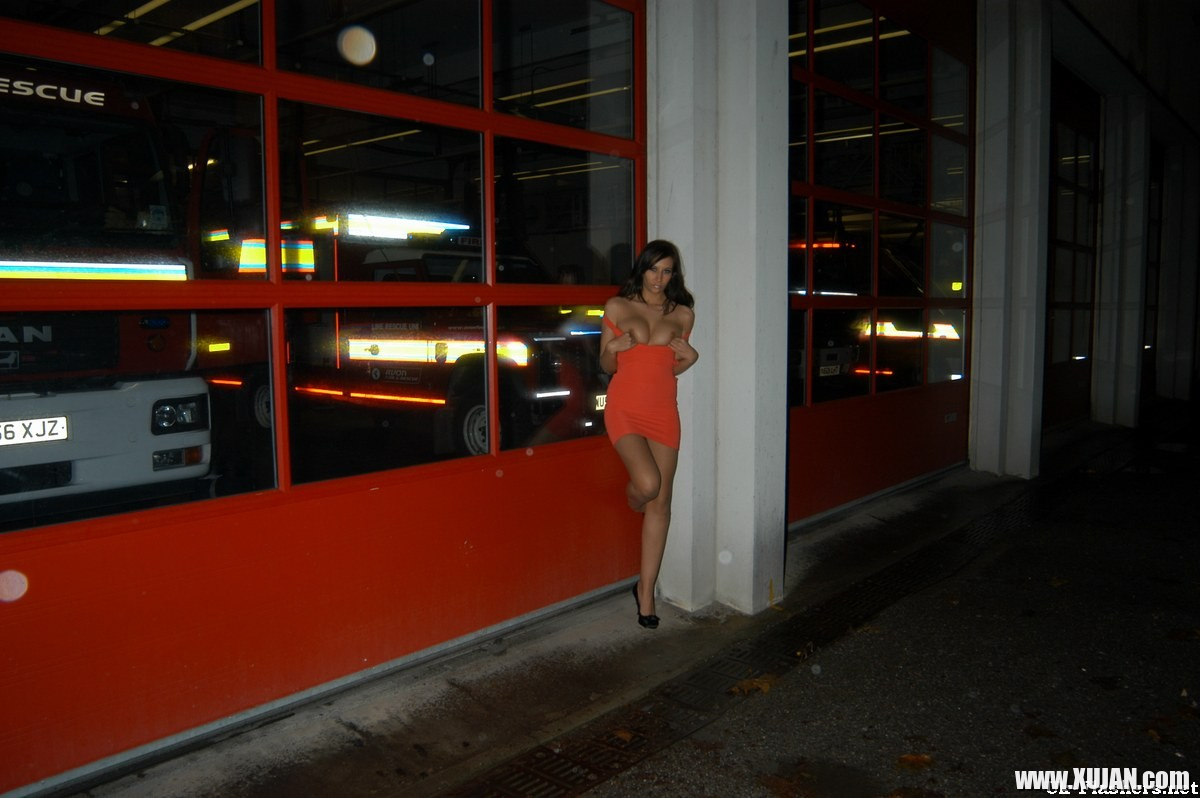 Firebrigade flashing and big tits nude in public by uk pornstars Gemma Maddock a - Photo #2664799