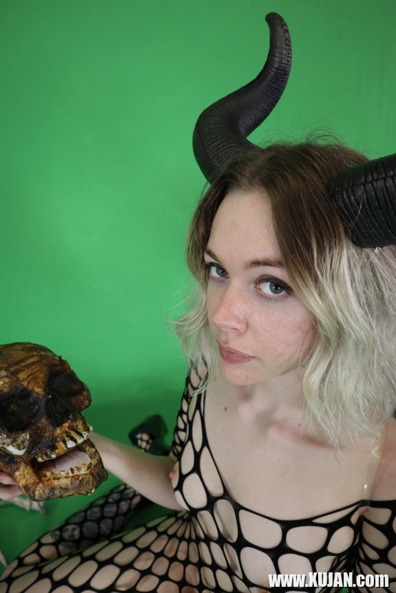 Succubus fotosharq - Photo #2666317