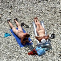 Eritasard zuygy merk e nkarahanel Nudist Beach um