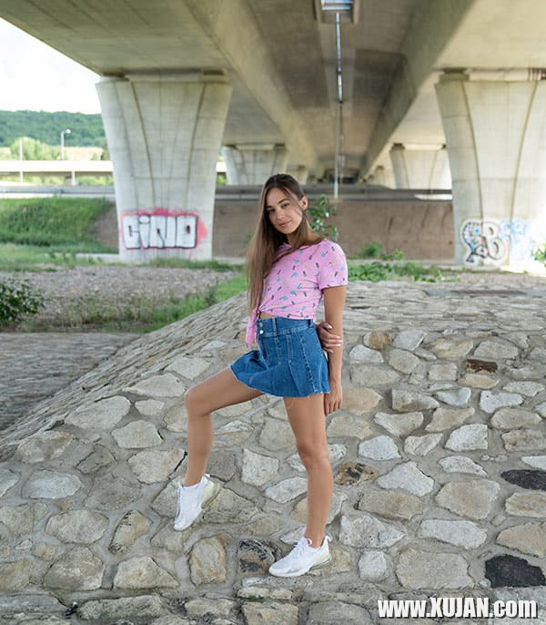 Merk nkarahanelov mi aghjka kamrji tak - Photo #2668312