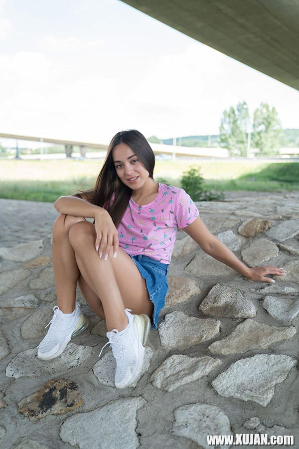 Merk nkarahanelov mi aghjka kamrji tak - Photo #2668323