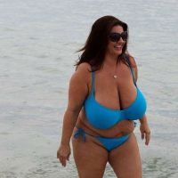 Sexy BBW loghapum loghazgestnerov