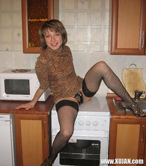 Porn Girls in schoarding tights - Photo #2677743