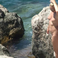 Busty Blonde y nkarahanvum e erb na hagnvum e