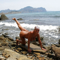Hasun nudisti mets qorots krtsqer