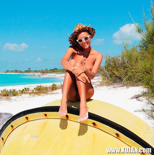 Eritasard geghetsik nudisty dzyan vra - Photo #2685871