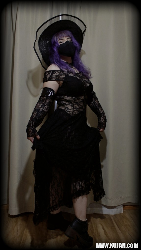 Tkhur Bunny Goth - Photo #2689682