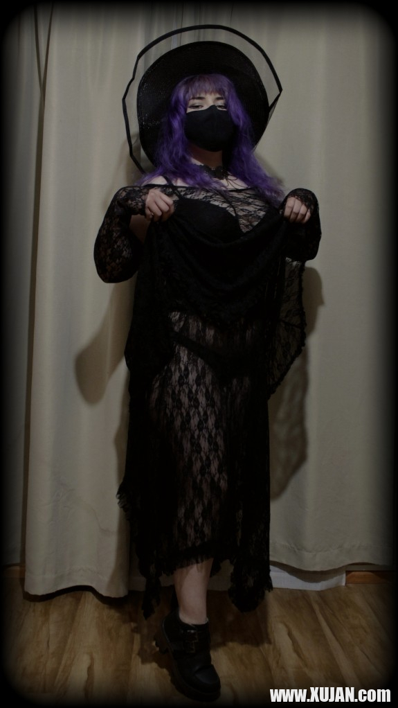 Tkhur Bunny Goth - Photo #2689685