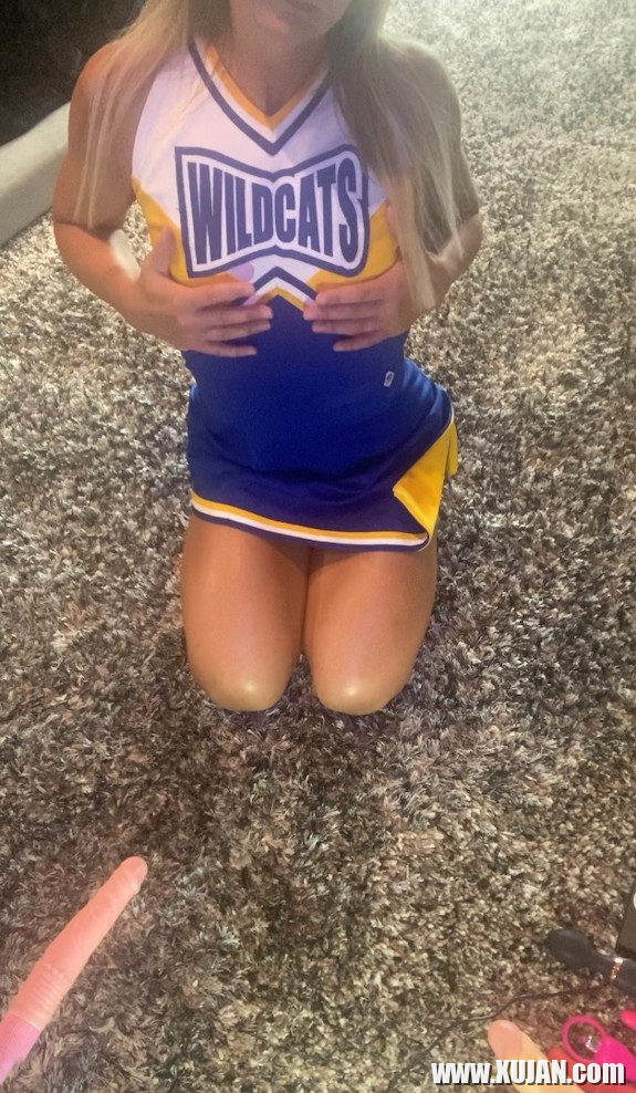 Sexy Cheerleader Fantasy - Photo #2697070