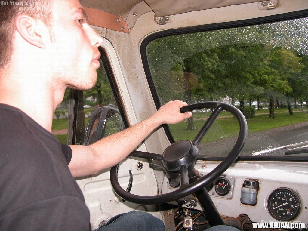 Marmnamarzutyan marzichy usumnasirum e ir lavaguyn ashakerty - Photo #2699578