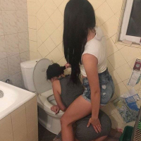 Harbats aghjiknerin klanman mej