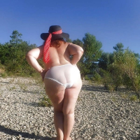 Hangstatseq Busty Lady y amarayin lchum