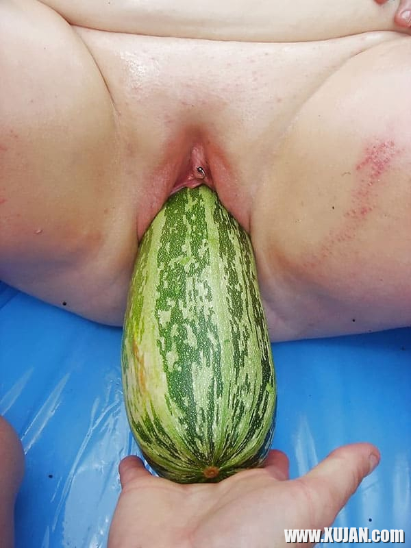 Fat amarayin bnakichy mghum e katvik Hefty Zucchini um - Photo #2704062