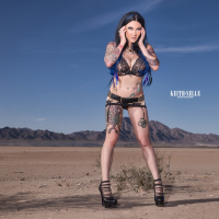 Jenevieve Hexxx poses seductively in the desert to show off her body