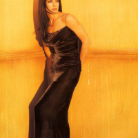 Sweet actress Sandra Bullock showing hot body and posing sexy